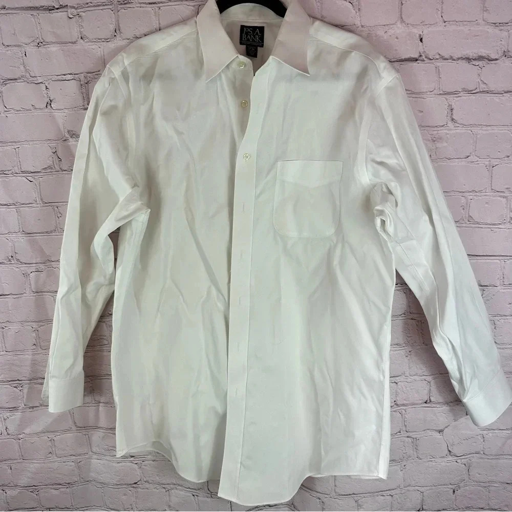 Jos A. Bank traveler’s collection tailored fit 17 34 cotton white dress shirt